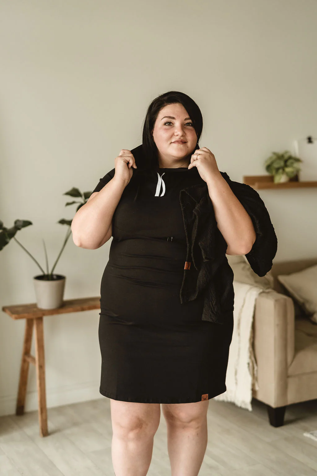 NOIRE - robe à capuchon maternité, allaitement, postpartum